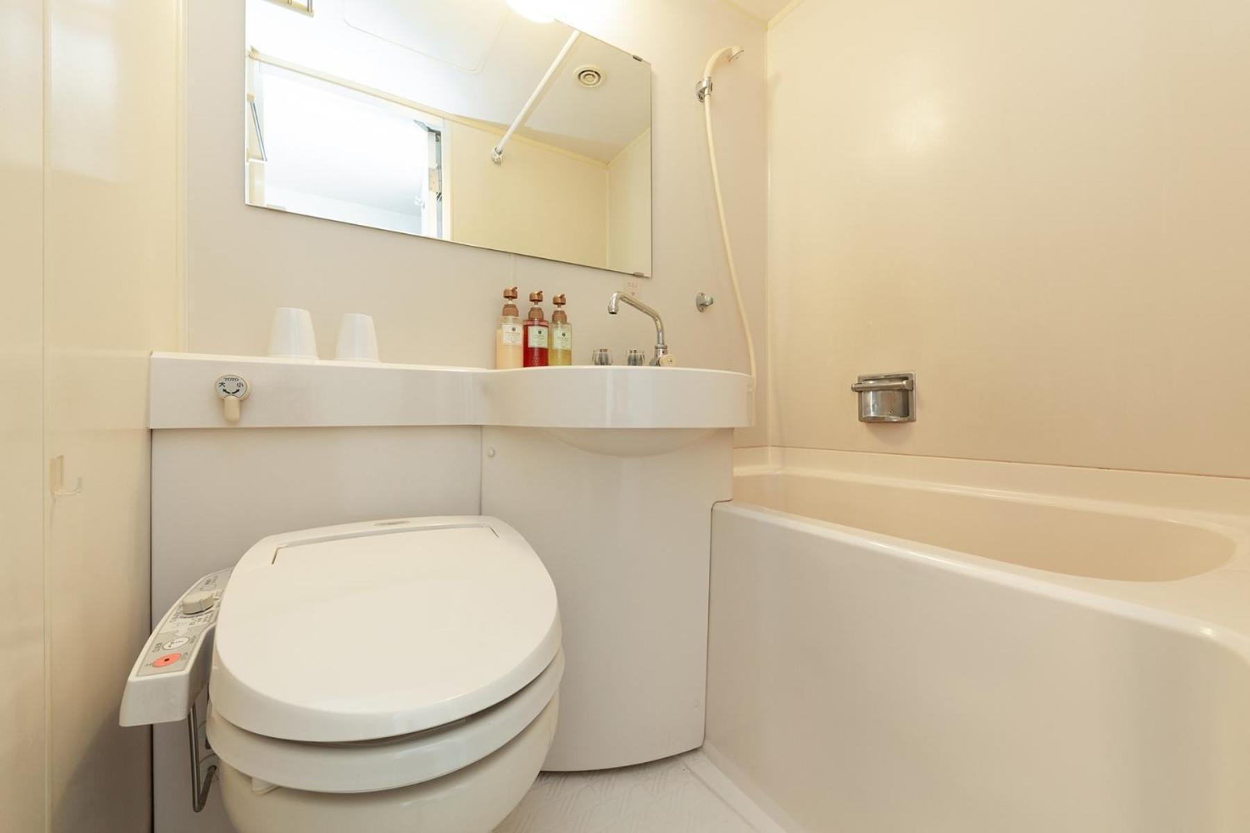 Plaza Hotel Tenjin - Vacation Stay 40070V Fukuoka  Bagian luar foto